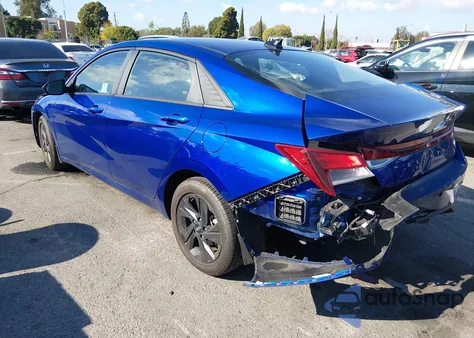 2023 Hyundai Elantra Sel z USA, uszkodzony, nr VIN KMHLM4AG1PU397186